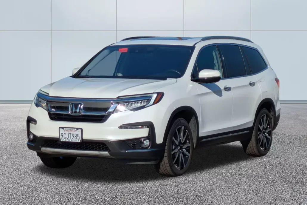 2022 Honda Pilot Touring photo 1