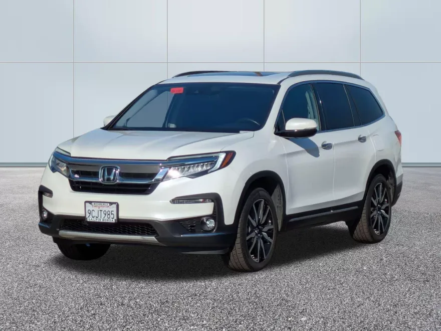 2022 Honda Pilot Touring photo 1
