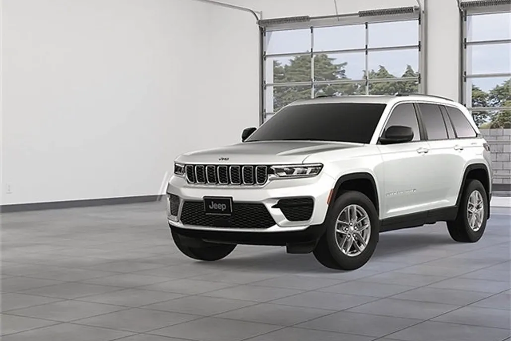 2025 Jeep Grand Cherokee Laredo photo 1