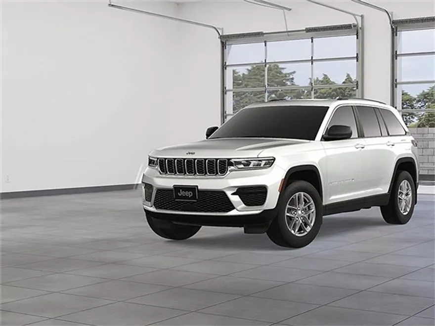 2025 Jeep Grand Cherokee Laredo photo 1