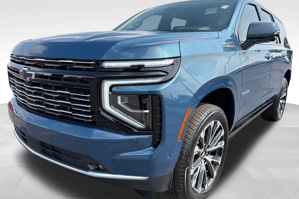 2025 Chevrolet Tahoe High Country photo 1