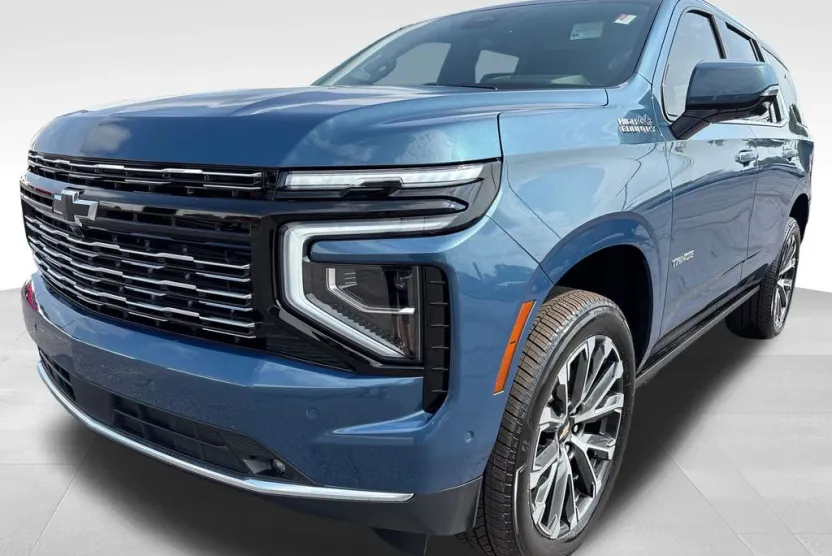 2025 Chevrolet Tahoe High Country photo 1