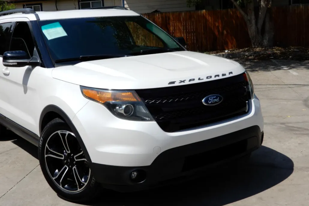 2015 Ford Explorer Sport photo 1