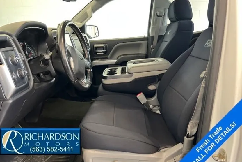 2015 Chevrolet Silverado 1500 LT photo 1