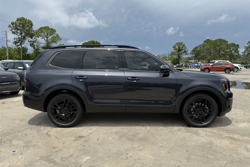 2025 Kia Telluride X-Line photo 1