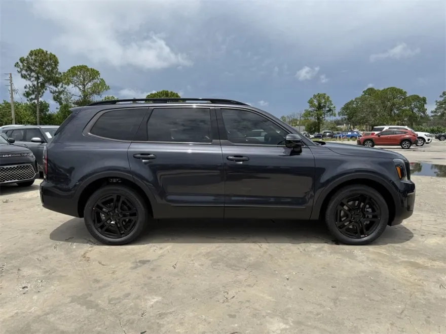 2025 Kia Telluride X-Line photo 1