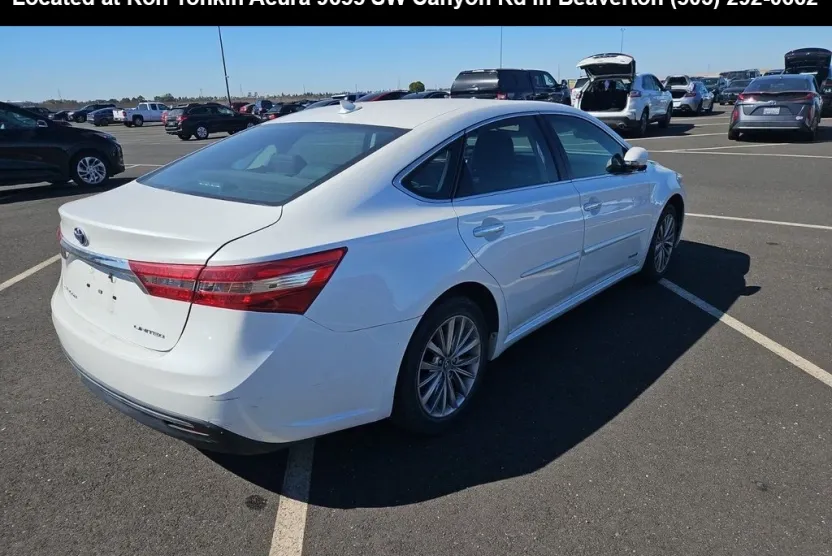 2016 Toyota Avalon Hybrid Limited photo 1