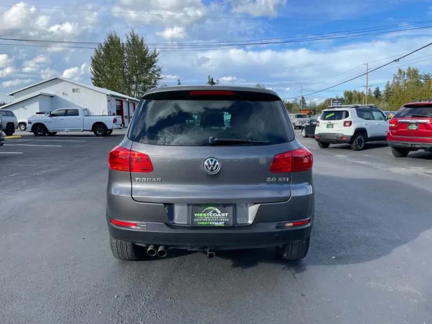 2012 Volkswagen Tiguan Sport photo 1