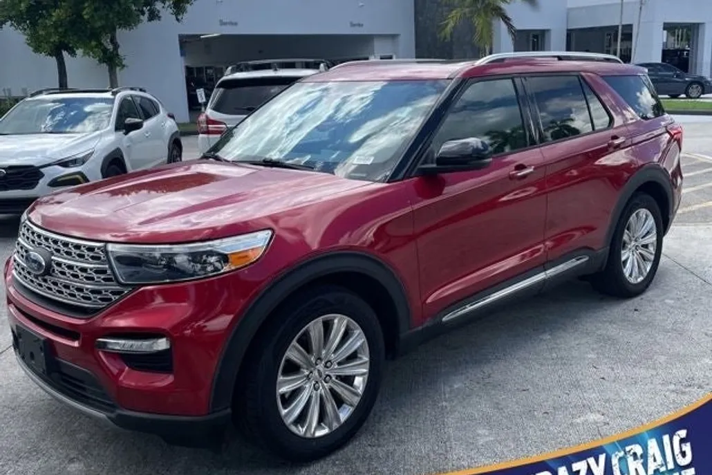2020 Ford Explorer Limited photo 1