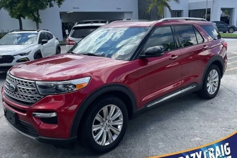 2020 Ford Explorer Limited photo 1
