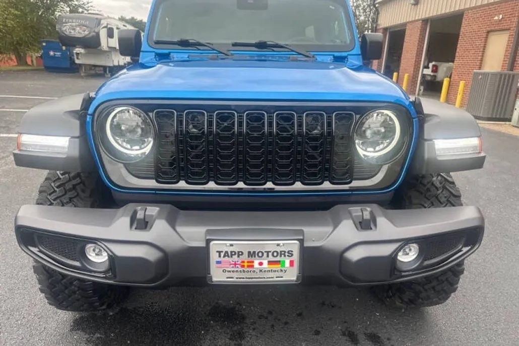 2024 Jeep Wrangler Willys photo 1