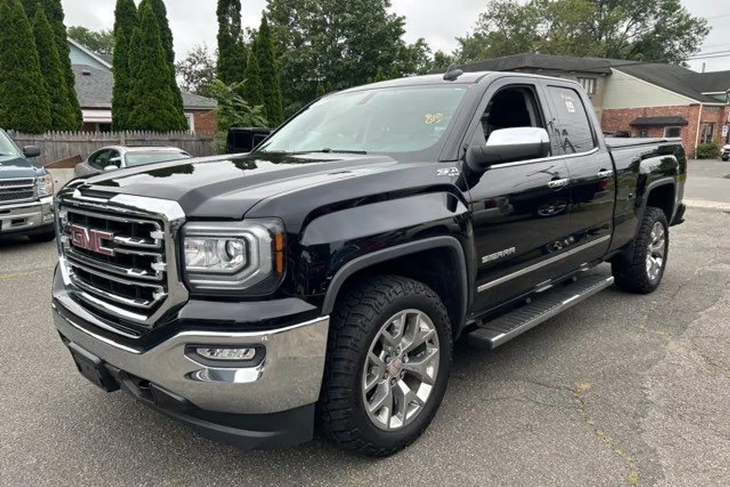 2018 Gmc Sierra 1500 SLT photo 1