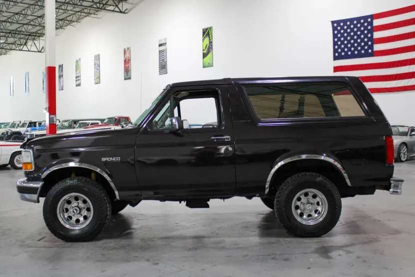 1995 Ford Bronco photo 1