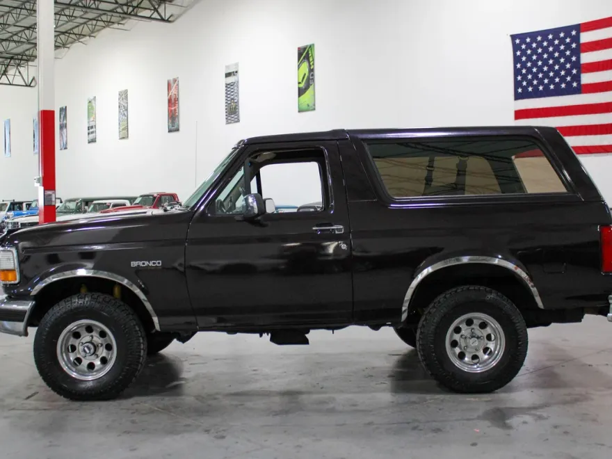 1995 Ford Bronco photo 1