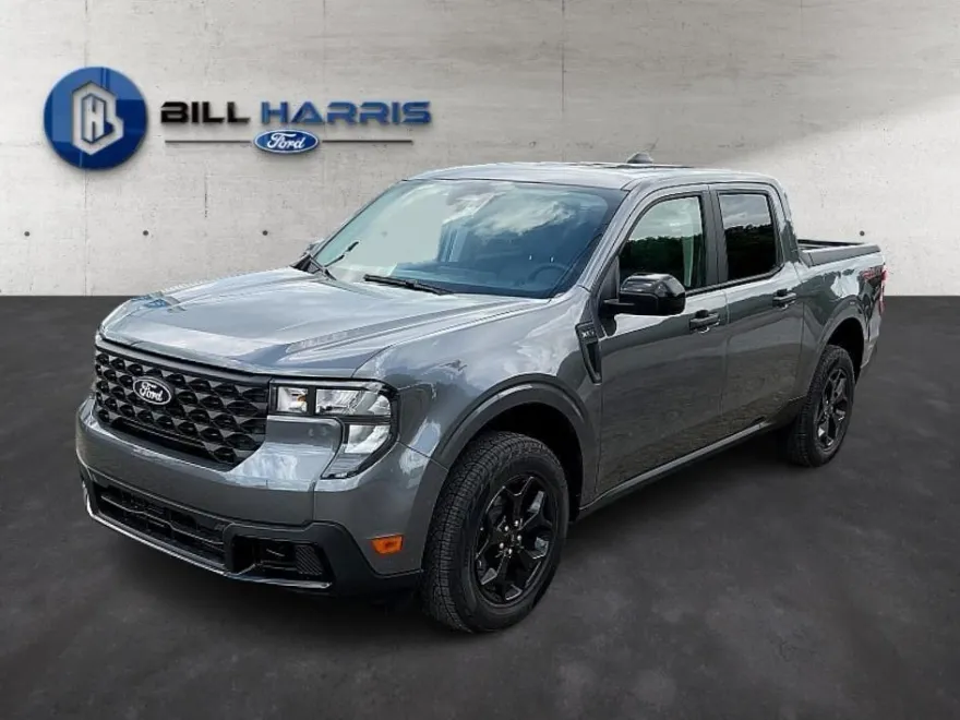 2025 Ford Maverick XLT photo 1