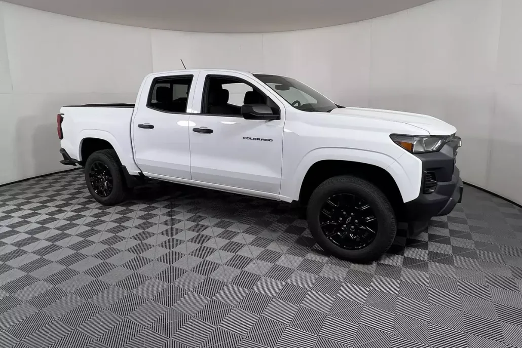 2026 Chevrolet Colorado Work Truck photo 1