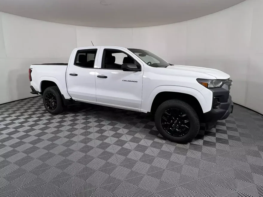 2026 Chevrolet Colorado Work Truck photo 1