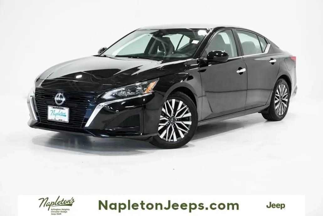 2023 Nissan Altima 2.5 SV photo 1