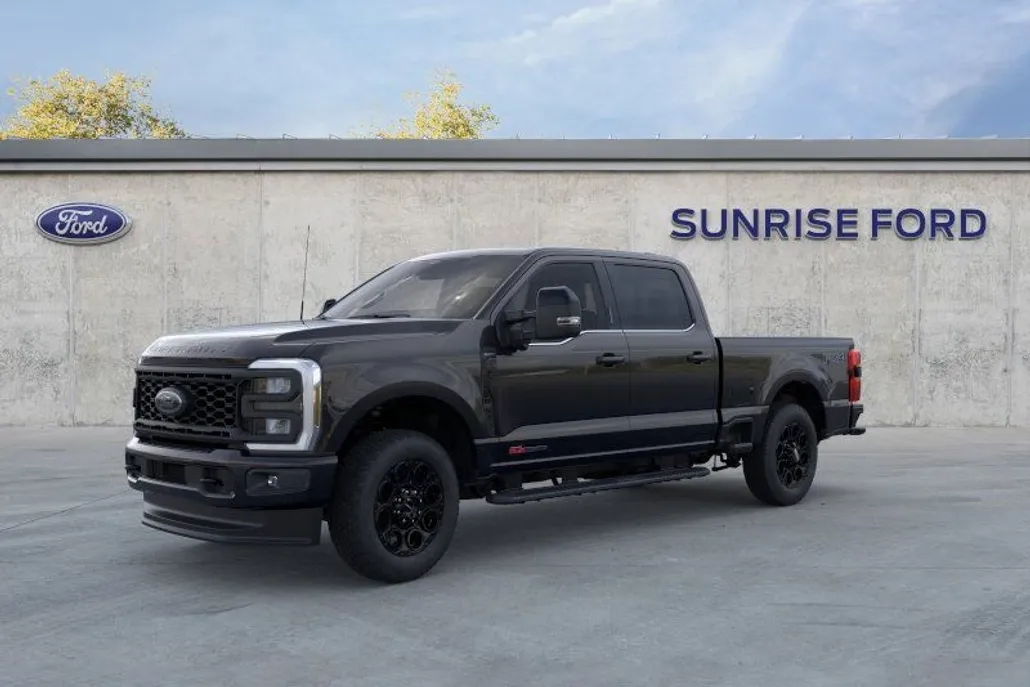 2025 Ford F-350 Lariat photo 1