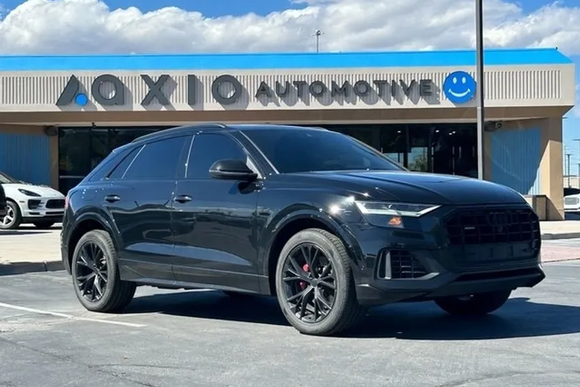 2021 Audi Q8 55 Premium photo 1