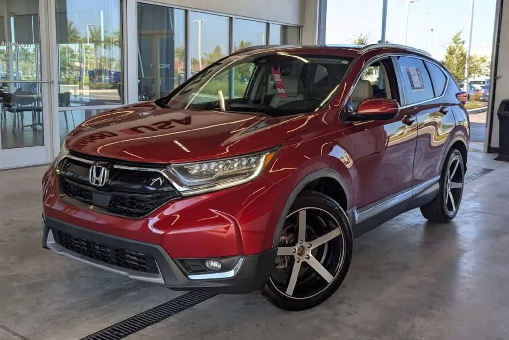 2017 Honda CR-V Touring photo 1