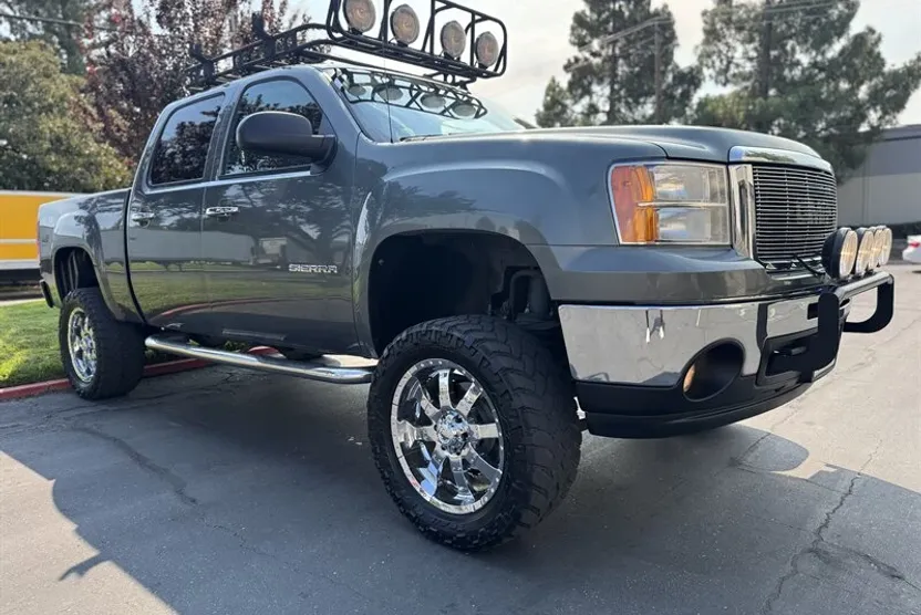 2011 Gmc Sierra 1500 SLE photo 1