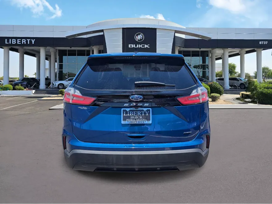 2022 Ford Edge SE photo 1