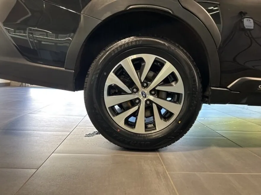2023 Subaru Outback Premium photo 1