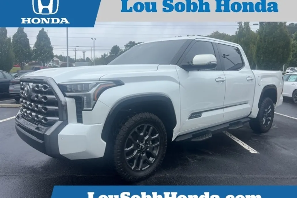 2025 Toyota Tundra Platinum photo 1