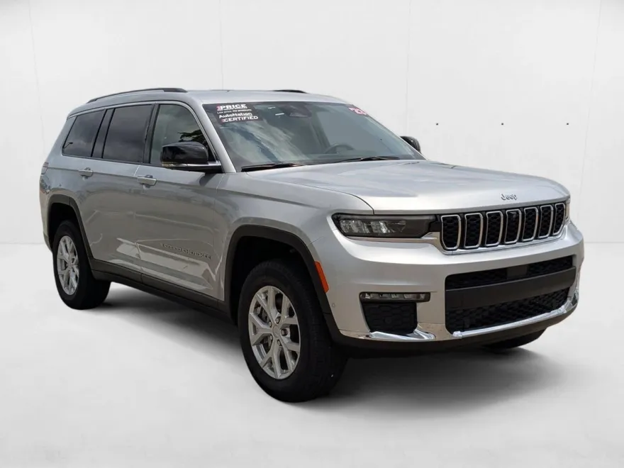 2023 Jeep Grand Cherokee Limited photo 1