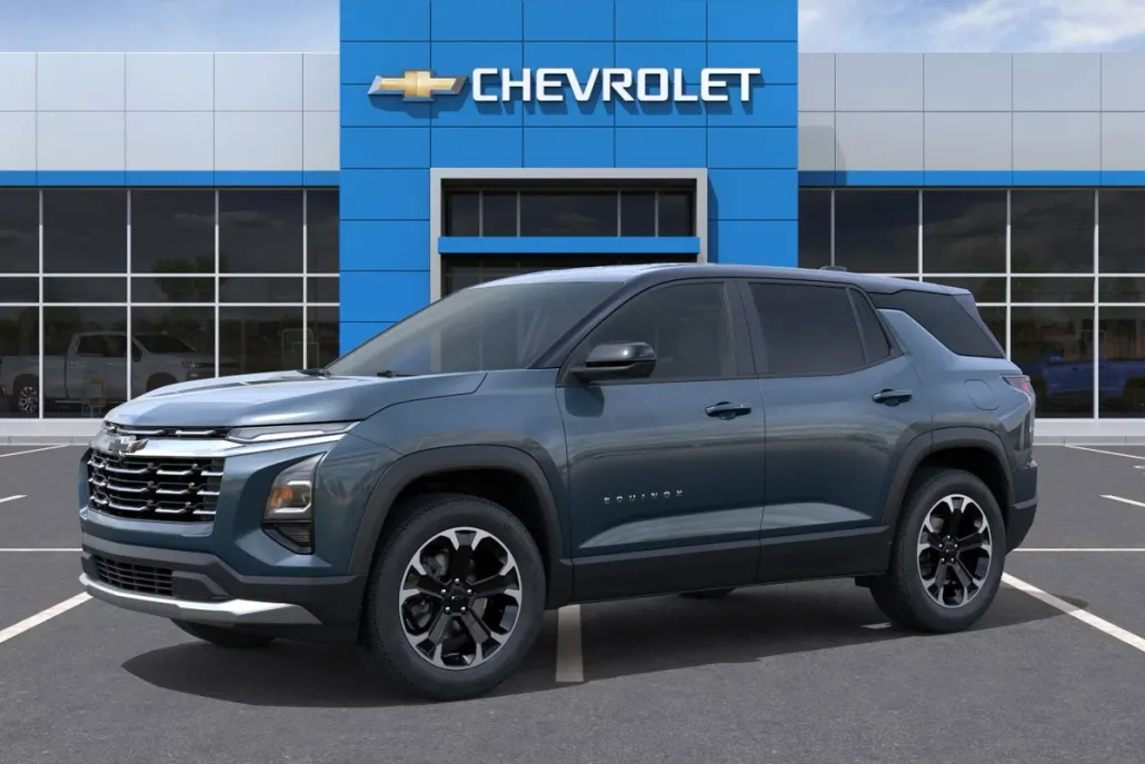 2026 Chevrolet Equinox LT photo 1