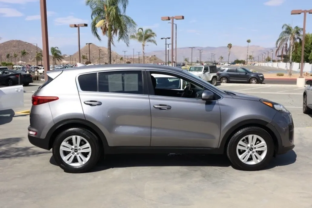 2018 Kia Sportage LX photo 1