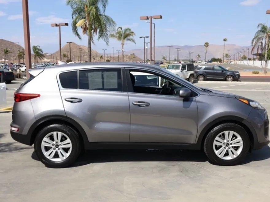 2018 Kia Sportage LX photo 1