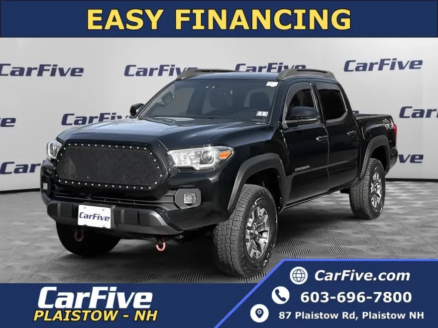 2017 Toyota Tacoma TRD Off-Road photo 1