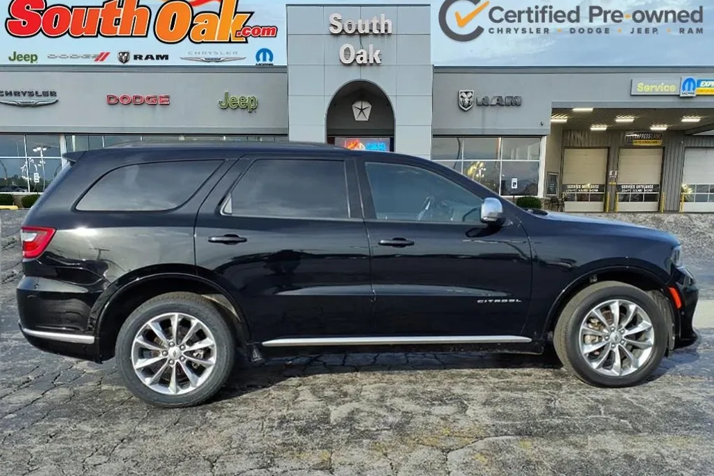 2022 Dodge Durango Citadel photo 1