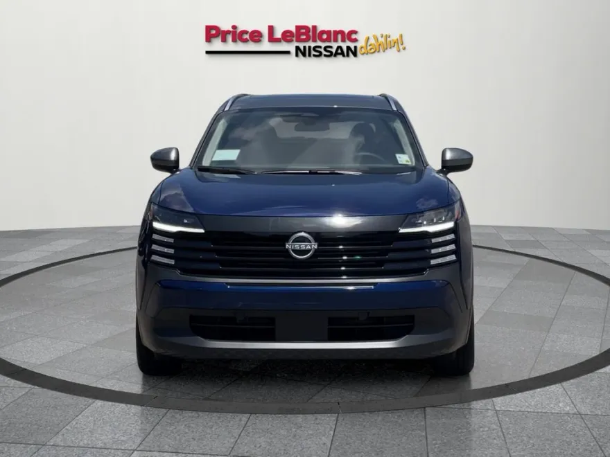 2025 Nissan Kicks SV photo 1