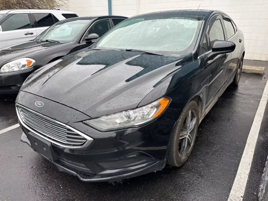 2017 Ford Fusion SE photo 1