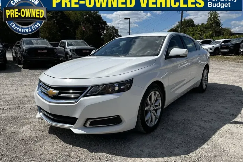 2016 Chevrolet Impala 1LT photo 1