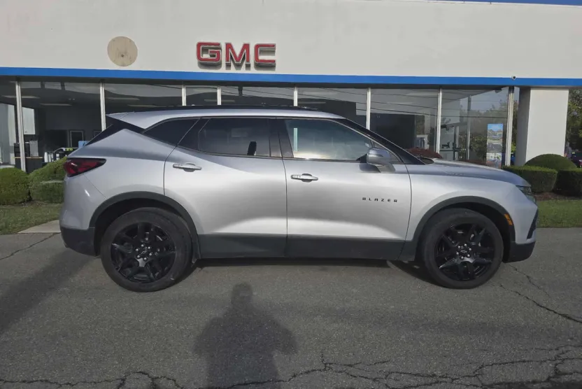 2019 Chevrolet Blazer 2LT photo 1