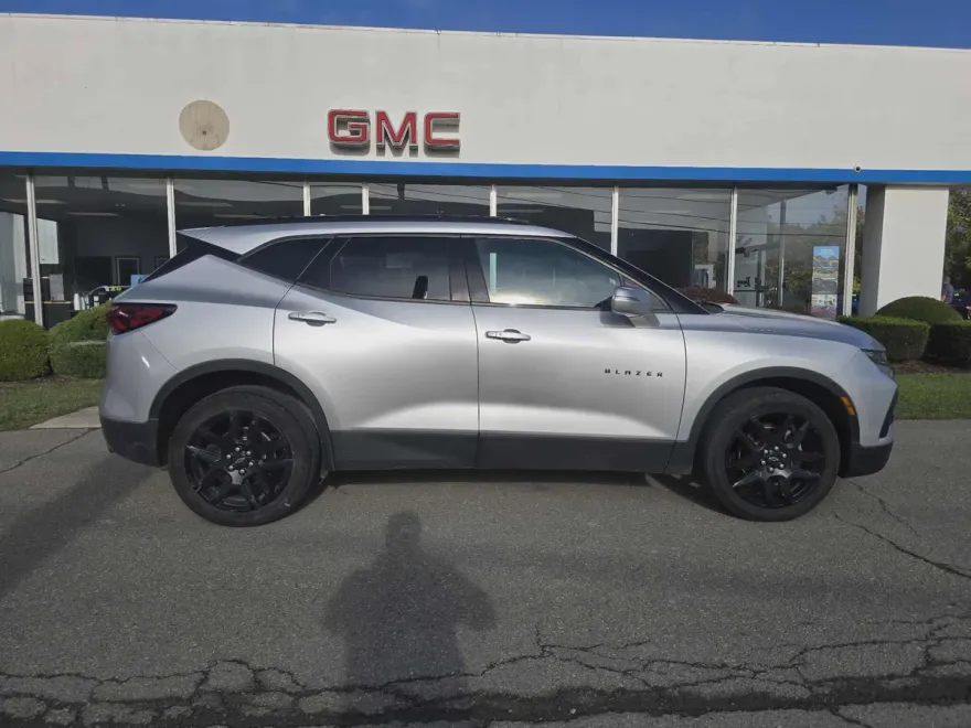 2019 Chevrolet Blazer 2LT photo 1