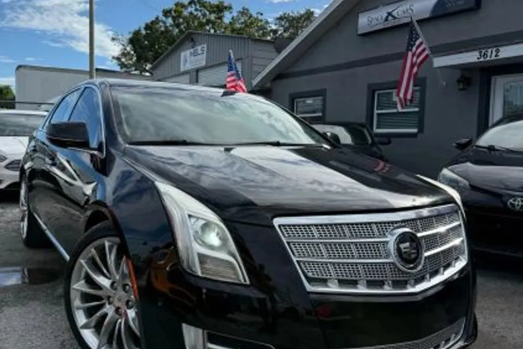 2014 Cadillac XTS Platinum photo 1