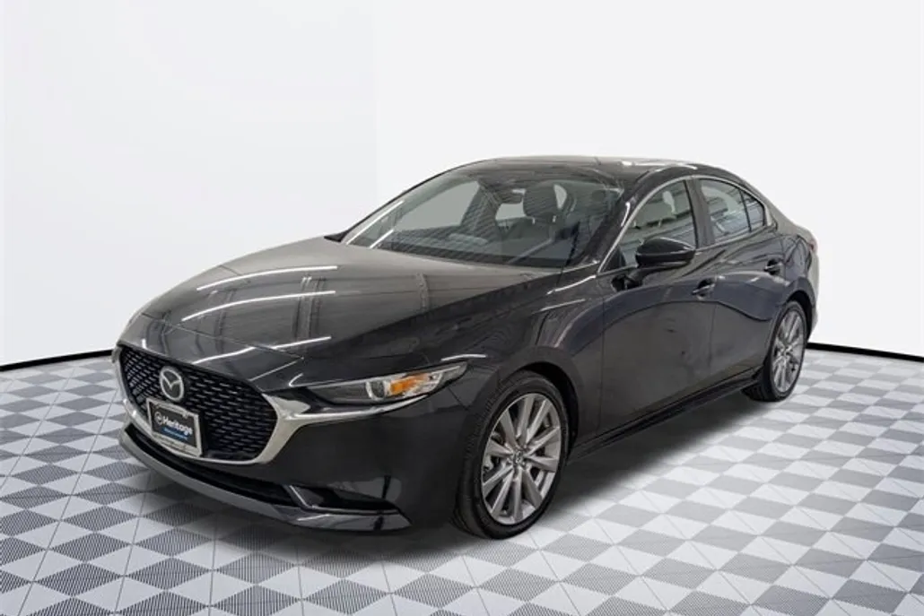 2022 Mazda Mazda3 Preferred photo 1