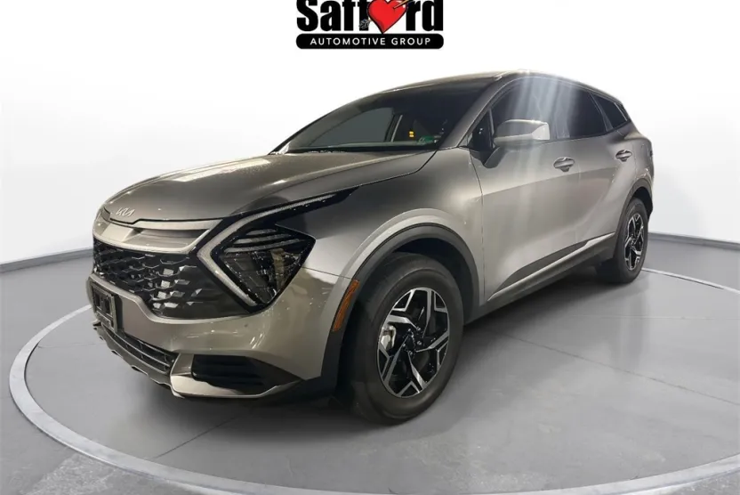 2025 Kia Sportage LX photo 1