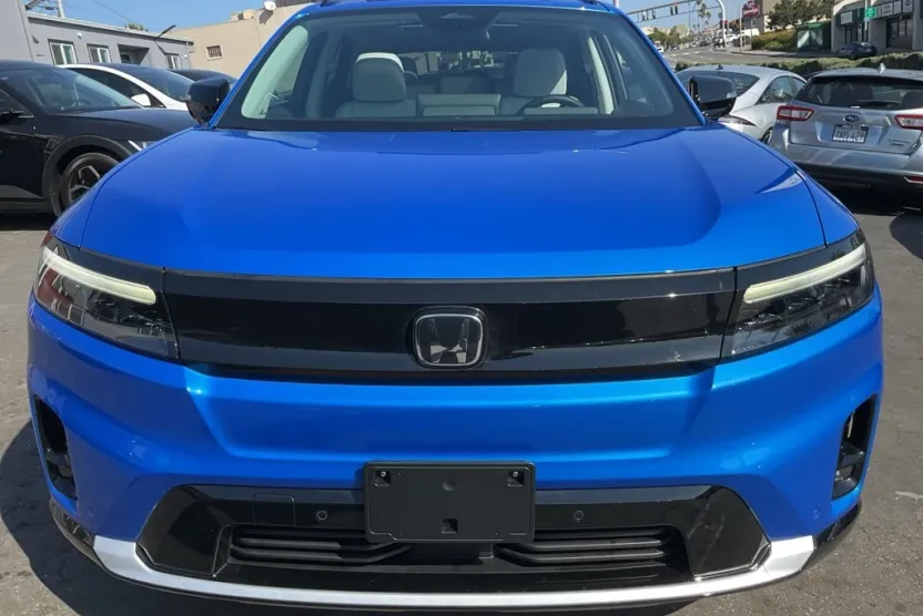 2024 Honda Prologue Touring photo 1
