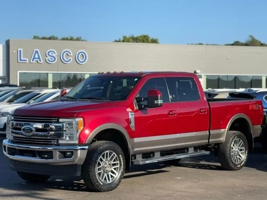 2018 Ford F-350 Lariat photo 1