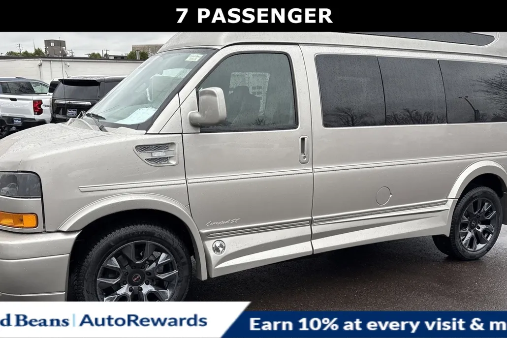 2025 Gmc Savana Cargo 2500 photo 1