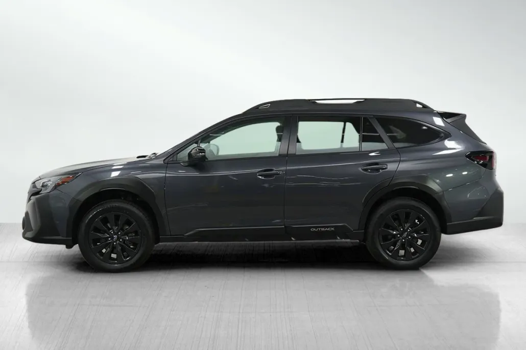 2023 Subaru Outback Onyx Edition photo 1