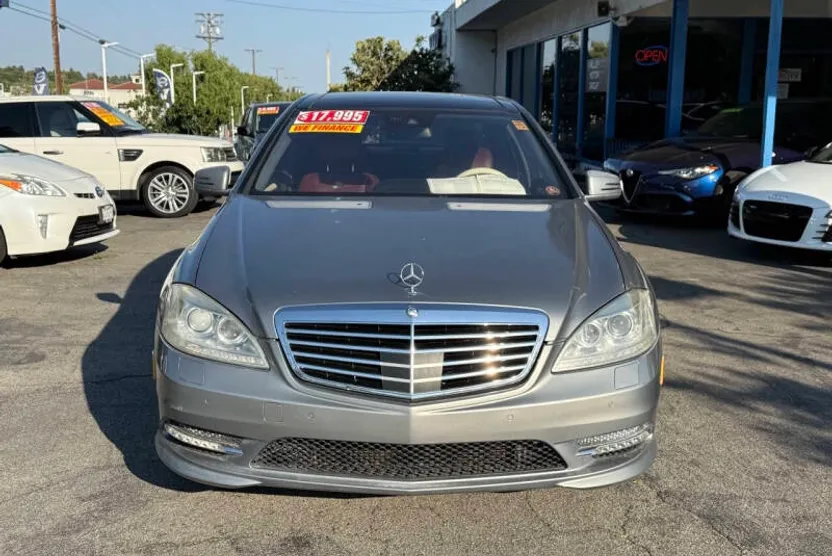 2013 Mercedes Benz S 550 photo 1