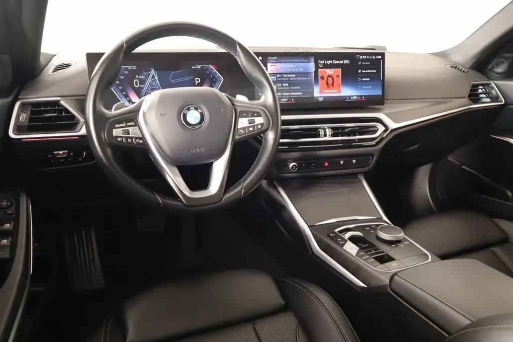 2024 Bmw 330i photo 1