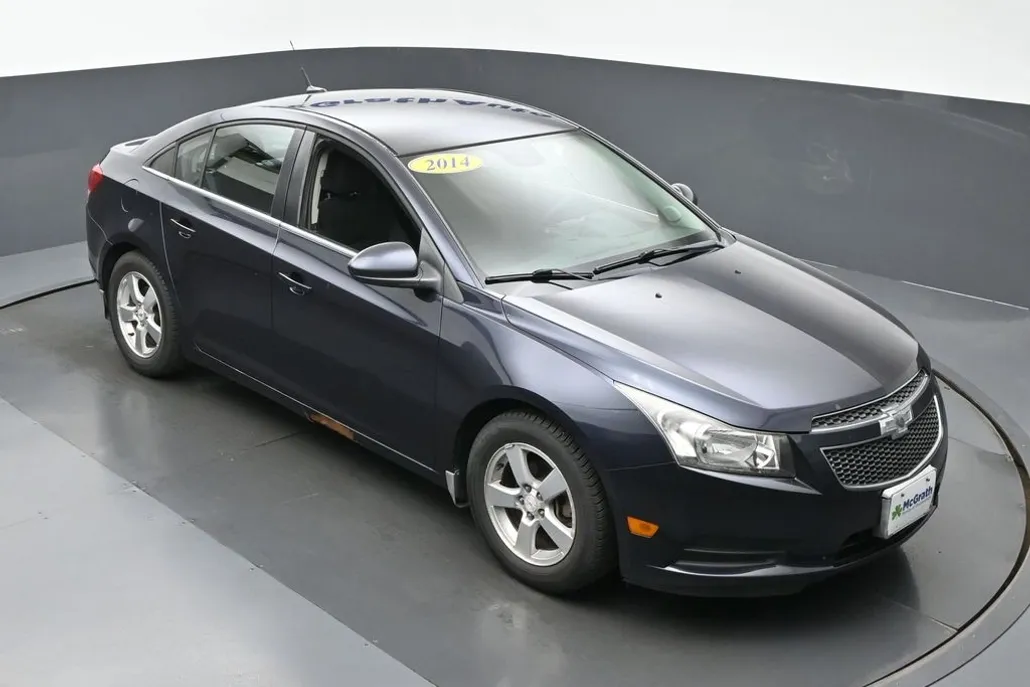 2014 Chevrolet Cruze photo 1